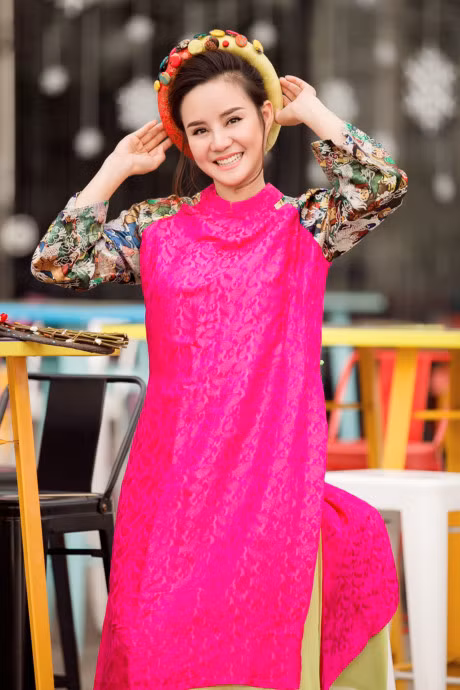 Vy Oanh: Chong chua bao gio che mon an toi nau - Anh 1