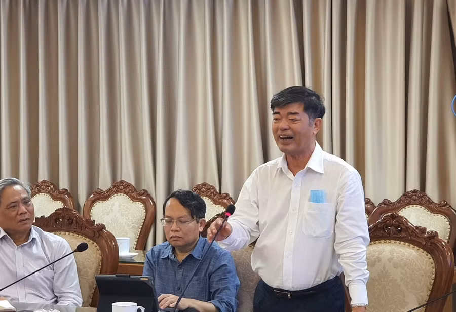 PGS.TS Thái Bá Cần – Chủ tịch Hội đồng giáo dục Nguyễn Hoàng Group phát biểu thảo luận tại hội thảo.