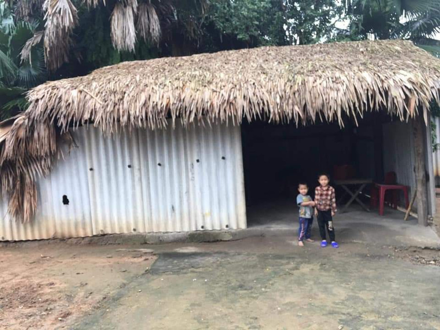 Ngôi nhà của 2 cháu bé mồ côi mẹ Ngôi nhà của 2 cháu bé mồ côi mẹ