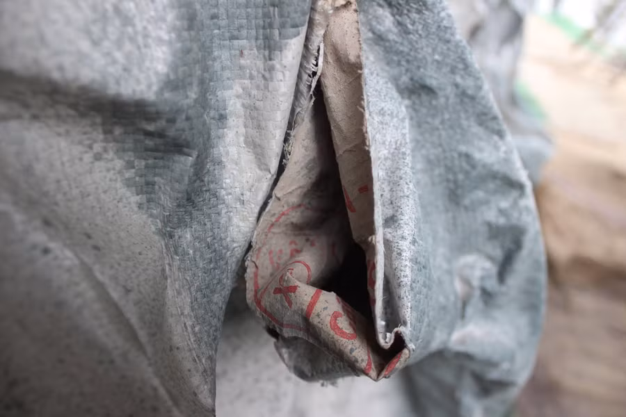 ... và bao xi-măng