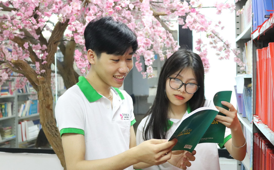 Sinh viên Trường ĐH Đông Đô. Sinh viên Trường ĐH Đông Đô.