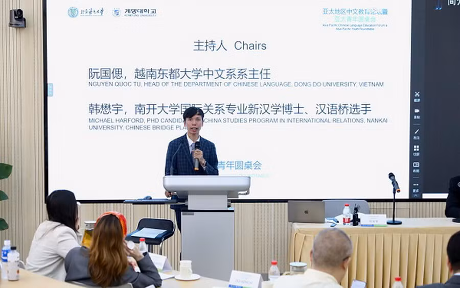 Giảng viên Trường ĐH Đông Đô tham gia Hội đàm bàn tròn Thanh Niên khu vực Châu Á - Thái Bình Dương.