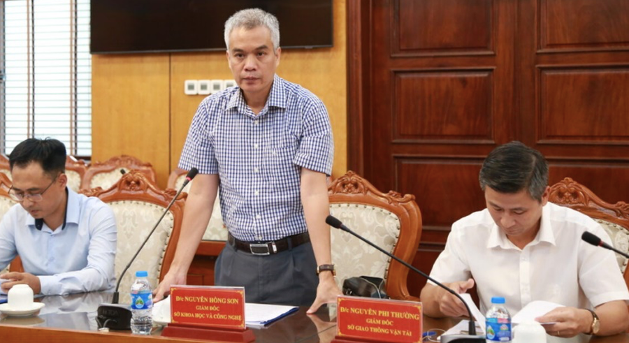 TS Nguyễn Hồng Sơn – Giám đốc Sở KHCN Hà Nội cho biết Tp sẽ đặt hàng dựa trên yêu cầu thực tiễn. TS Nguyễn Hồng Sơn – Giám đốc Sở KHCN Hà Nội cho biết Tp sẽ đặt hàng dựa trên yêu cầu thực tiễn.