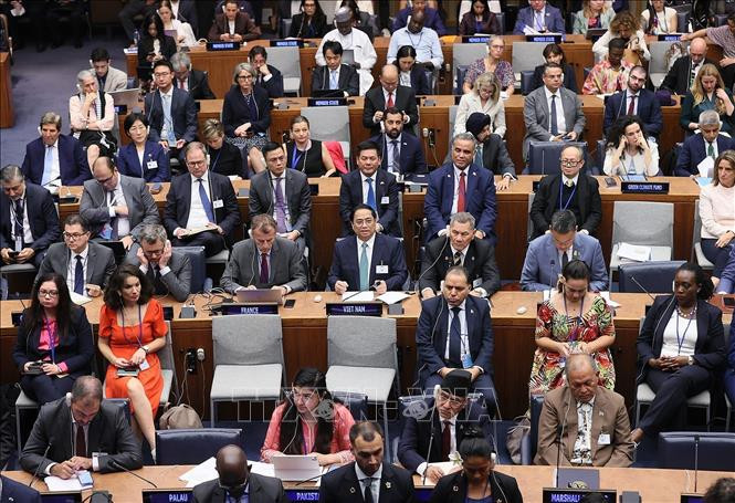 Thủ tướng Phạm Minh Chính phát biểu tại Hội nghị thượng đỉnh Tham vọng khí hậu của Liên hợp quốc. Ảnh: Dương Giang/TTXVN