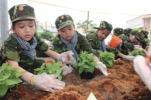 Hoạt động giáo dục nhằm giúp học sinh hình thành phẩm chất, nhân cách, giá trị và kỹ năng sống. Ảnh minh họa/internet