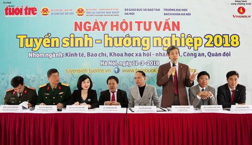 PGS.TS Bùi Đức Triệu tham gia tư vấn tuyển sinh, hướng nghiệp năm 2018 PGS.TS Bùi Đức Triệu tham gia tư vấn tuyển sinh, hướng nghiệp năm 2018