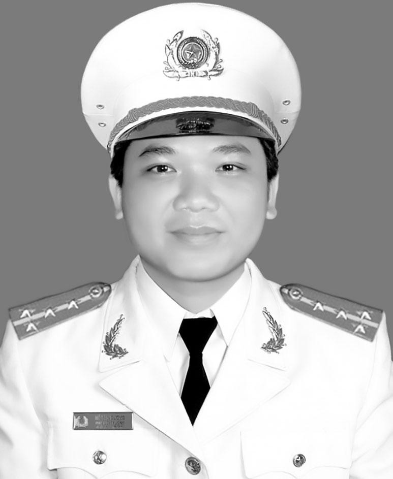 Di ảnh Đại úy Hồ Tấn Dương. Di ảnh Đại úy Hồ Tấn Dương.