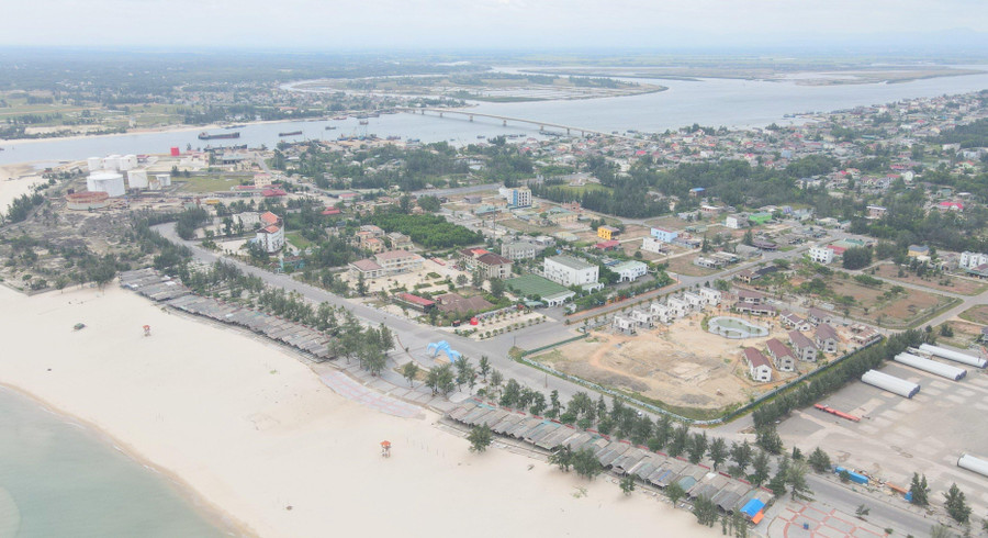 Khu vực bãi tắm Cửa Việt được cấp chủ trương đầu tư xây dựng dự án Khu du lịch nghỉ dưỡng Biển Vàng.