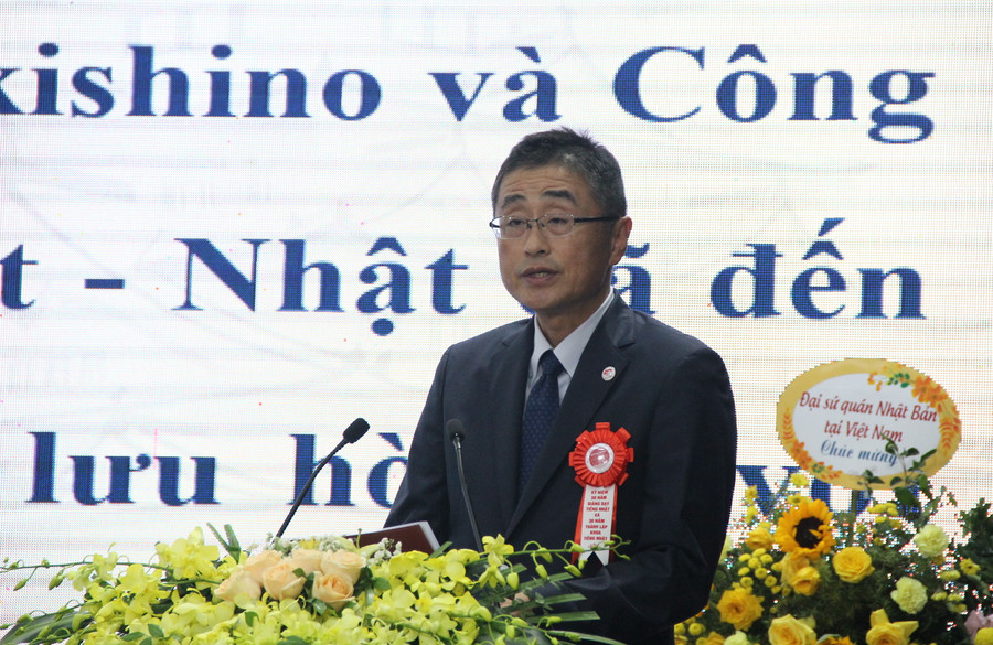 Ông Watanabe Shige - Phó Đại sứ, Đại sứ quán Nhật Bản tại Việt Nam phát biểu tại buổi lễ. Ông Watanabe Shige - Phó Đại sứ, Đại sứ quán Nhật Bản tại Việt Nam phát biểu tại buổi lễ.