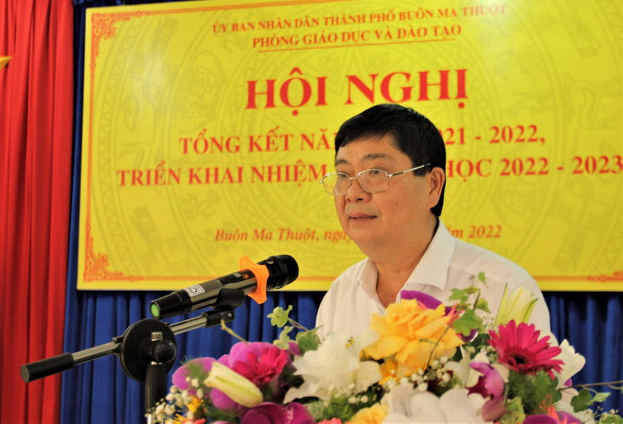 Giám đốc Sở GD&ĐT Phạm Đăng Khoa phát biểu tại Hội nghị. Giám đốc Sở GD&ĐT Phạm Đăng Khoa phát biểu tại Hội nghị.