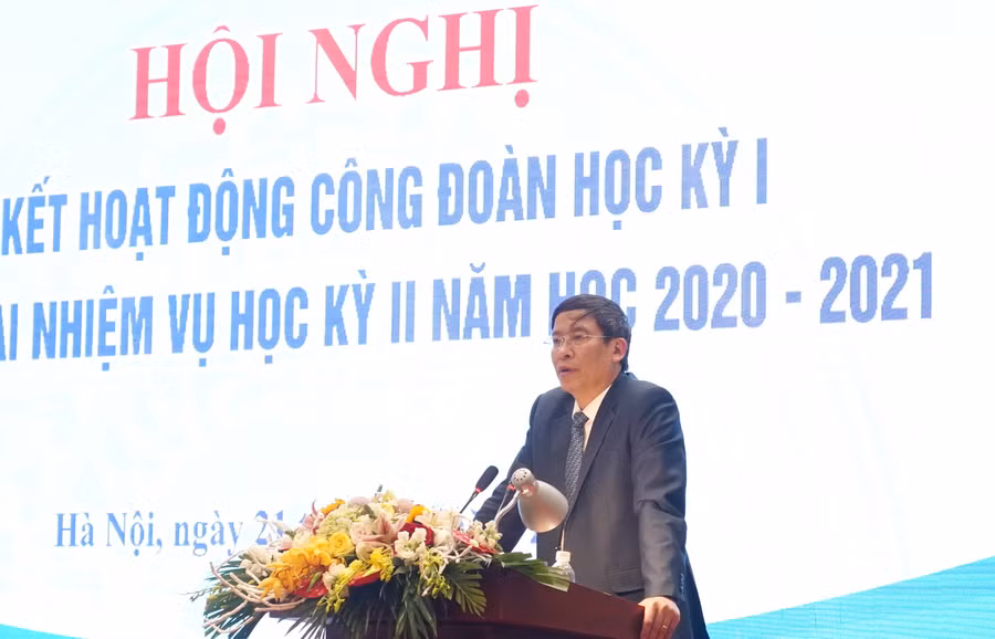 Ông Vũ Minh Đức - Chủ tịch Công đoàn Giáo dục Việt Nam kết luận Hội nghị