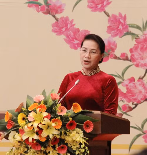 Chủ tịch Quốc hội Nguyễn Thị Kim Ngân: Báo chí góp phần xây dựng mối quan hệ mật thiết giữa Quốc hội với cử tri Chủ tịch Quốc hội Nguyễn Thị Kim Ngân: Báo chí góp phần xây dựng mối quan hệ mật thiết giữa Quốc hội với cử tri