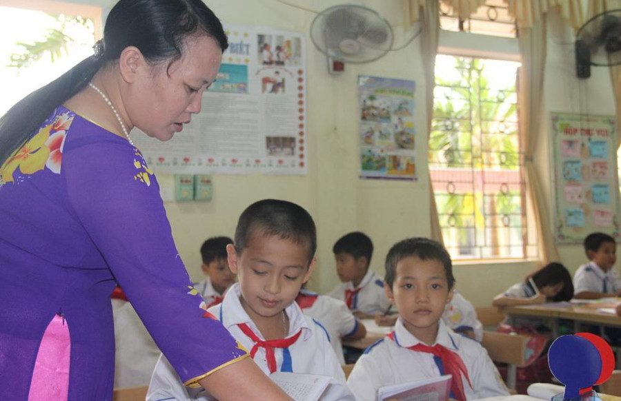 Cần giám sát chặt chẽ vấn đề thừa, thiếu giáo viên ở địa phương. Cần giám sát chặt chẽ vấn đề thừa, thiếu giáo viên ở địa phương.