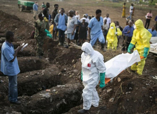 Dịch Ebola còn kéo dài đến hết 2015