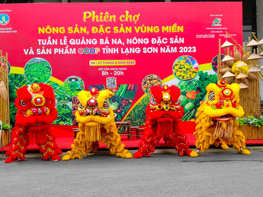 Phiên chợ nông sản, đặc sản vùng miền với chủ đề Tuần lễ quảng bá na, nông đặc sản và sản phẩm OCOP tỉnh Lạng Sơn năm 2023.