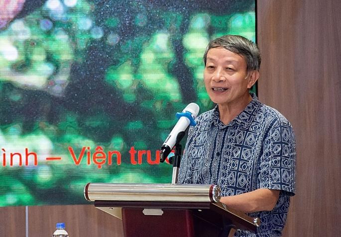 PGS.TS.BS Nguyễn Tuấn Bình - Viện trưởng Viện Nghiên cứu Phát triển Y Dược Việt, nguyên Phó GĐ Bệnh viện y học cổ truyền Bộ Công an đề dẫn Hội thảo. PGS.TS.BS Nguyễn Tuấn Bình - Viện trưởng Viện Nghiên cứu Phát triển Y Dược Việt, nguyên Phó GĐ Bệnh viện y học cổ truyền Bộ Công an đề dẫn Hội thảo.