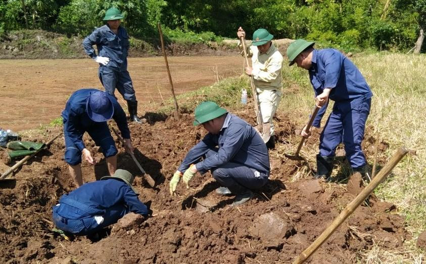 Đội quy tập hài cốt liệt sĩ Đoàn Kinh tế - Quốc phòng 337 sẽ tiếp tục mở rộng phạm vi tìm kiếm. Đội quy tập hài cốt liệt sĩ Đoàn Kinh tế - Quốc phòng 337 sẽ tiếp tục mở rộng phạm vi tìm kiếm.