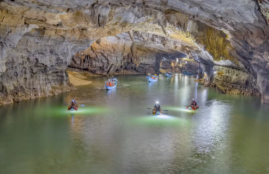 Phong Nha là điểm tham quan hấp dẫn với du khách khi đến Quảng Bình.