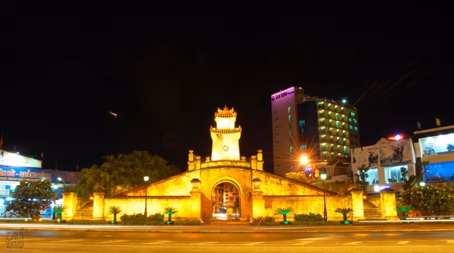 Quảng Bình Quan, biểu tượng của du lịch Quảng Bình.