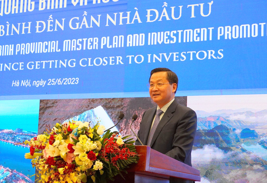 Phó Thủ tướng Chính phủ Lê Minh Khái phát biểu tại Hội nghị.