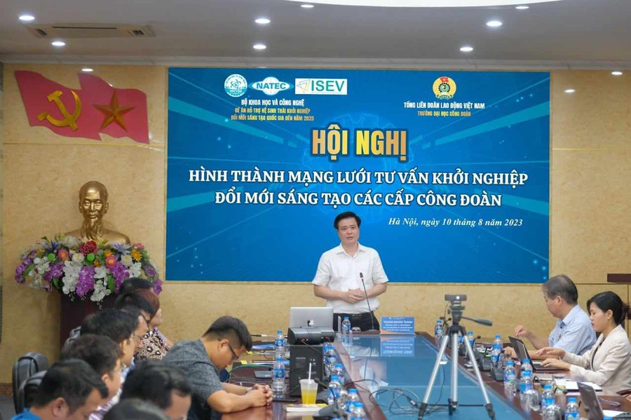 TS Đàm Quang Thắng chia sẻ tại hội nghị.