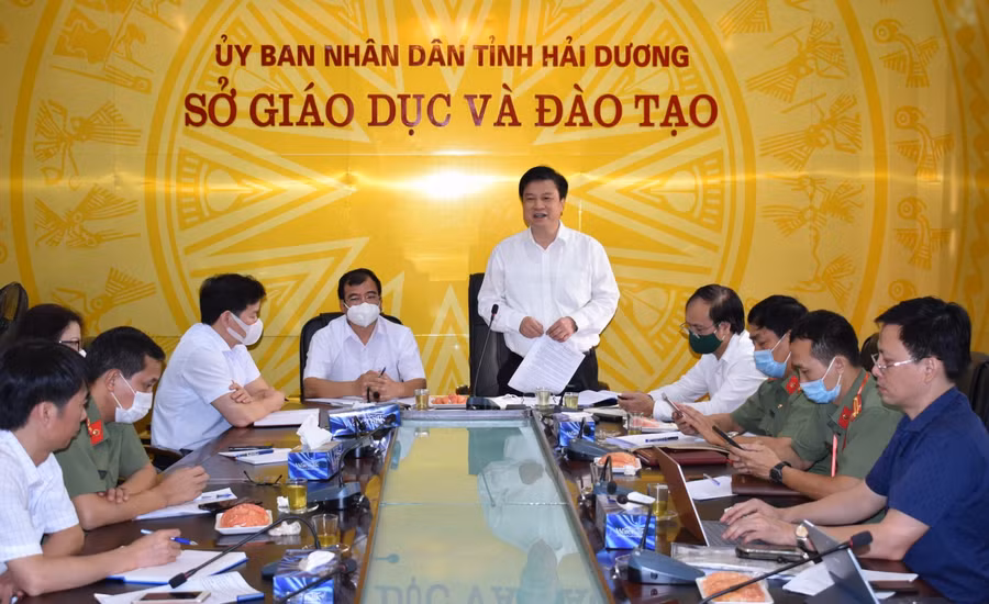 Thứ trưởng Nguyễn Hữu Độ phát biểu tại buổi làm việc