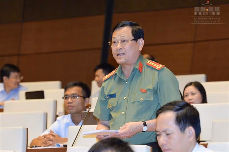 Đại biểu Nguyễn Hữu Cầu