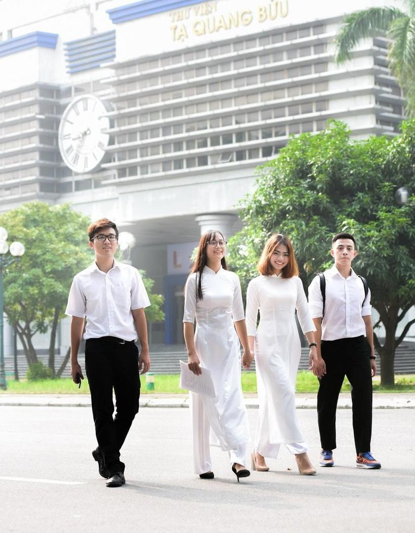 Sinh viên Trường ĐH Bách khoa Hà Nội. Ảnh: NTCC. Sinh viên Trường ĐH Bách khoa Hà Nội. Ảnh: NTCC.
