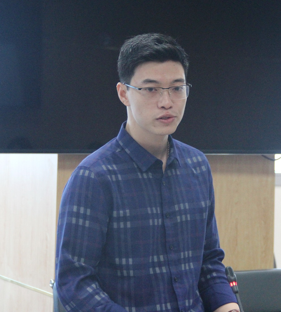 Anh Nguyễn Vĩnh Thụy phát biểu tham luận tại hội thảo