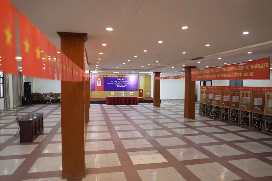 Công tác chuẩn bị tại 2 điểm bỏ phiếu của ĐH Quốc gia Hà Nội đã hoàn tất.