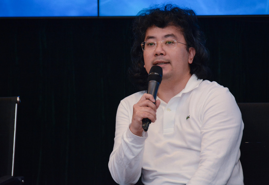 PGS.TS Tạ Hải Tùng - Hiệu trưởng Trường Công nghệ thông tin và truyền thông (Đại học Bách Khoa Hà Nội) PGS.TS Tạ Hải Tùng - Hiệu trưởng Trường Công nghệ thông tin và truyền thông (Đại học Bách Khoa Hà Nội)