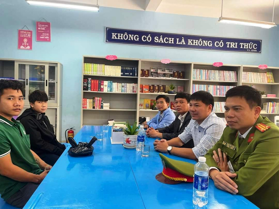 Hành động của học sinh nghèo Tô Khánh Hoàng Phúc được nhà Trường biểu dương. (Ảnh: T.Đ)