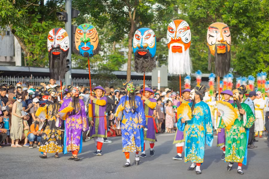 Mặt nạ Tuồng Huế.