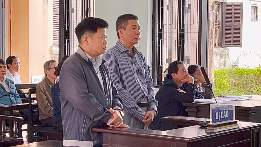 Nguyên Giám đốc và Kế toán CDC Thừa Thiên Huế đã không thực hiện đúng quy định pháp luật đấu thầu.