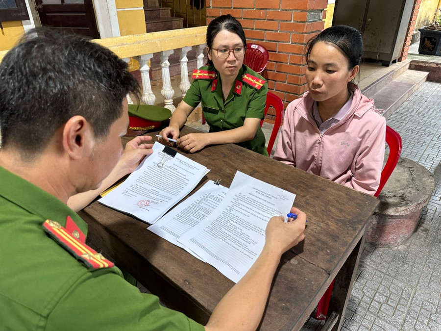 Sau khi đi vay 2 tỷ đồng nhưng Loan đã lấy tiền đi tiêu xài không trả. (Ảnh: CACC) Sau khi đi vay 2 tỷ đồng nhưng Loan đã lấy tiền đi tiêu xài không trả. (Ảnh: CACC)