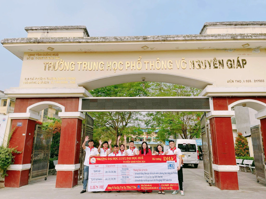 Hoạt động tuyển sinh năm 2024 của Trường ĐH Luật, ĐH Huế được triển khai rộng đến nhiều tỉnh thành miền Trung, Tây Nguyên.