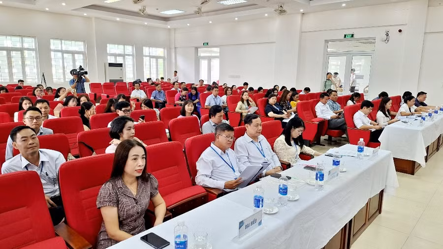 Các đại biểu tham dự Hội thảo quốc gia.