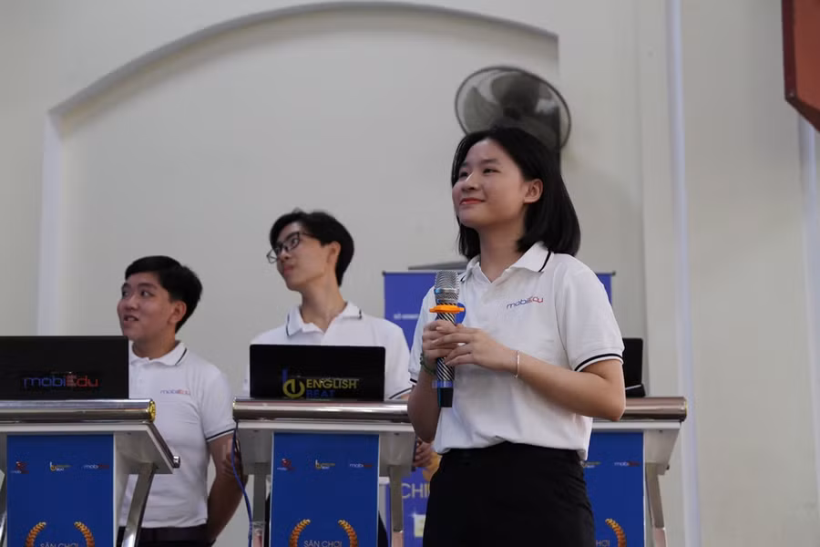 Các thí sinh tự tin và bình tĩnh.