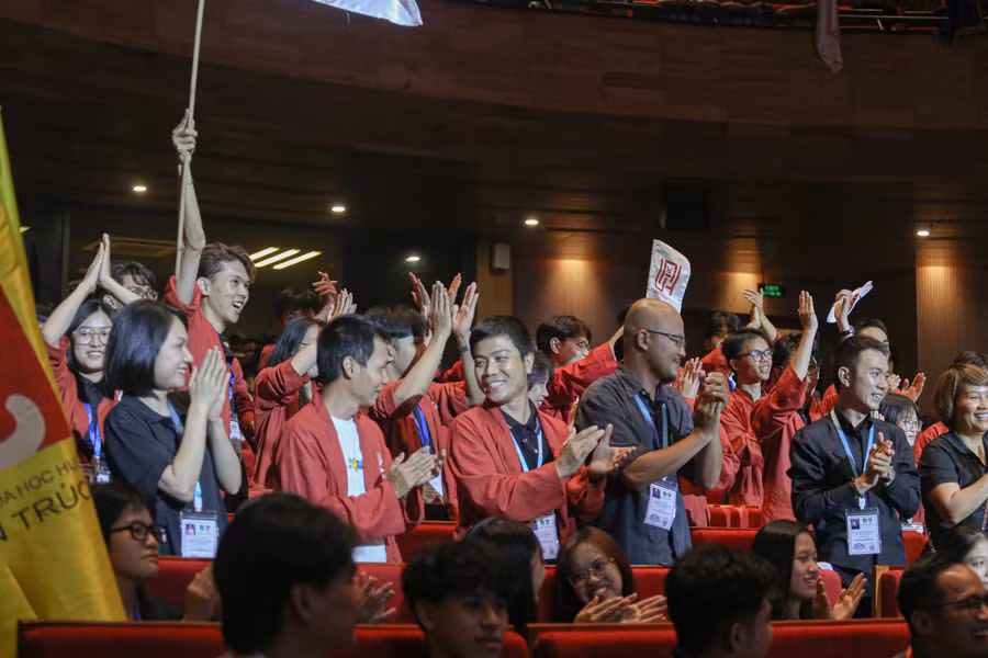 Không khí náo nhiệt, sôi động của "dân" kiến trúc. Không khí náo nhiệt, sôi động của "dân" kiến trúc.