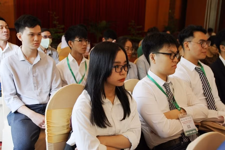 Nhiều báo cáo viên trẻ tuổi sẽ báo cáo tại Hội nghị.