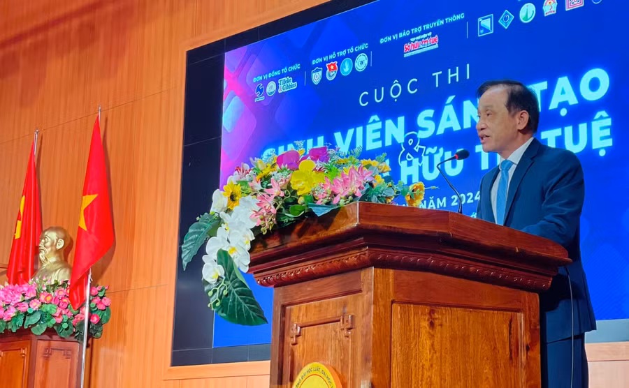 Hiệu trưởng Trường ĐH Luật, ĐH Huế - PGS.TS Đoàn Đức Lương phát biểu khai mạc.