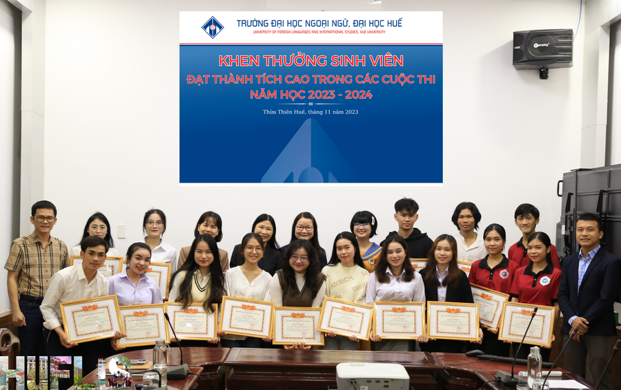 Khen thưởng các sinh viên đạt thành tích cao được nhà Trường chú trọng. Khen thưởng các sinh viên đạt thành tích cao được nhà Trường chú trọng.