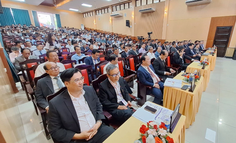 Các đại biểu về tham dự Hội nghị Khoa học Kỹ thuật Hình ảnh Y học toàn quốc lần thứ XII. Các đại biểu về tham dự Hội nghị Khoa học Kỹ thuật Hình ảnh Y học toàn quốc lần thứ XII.