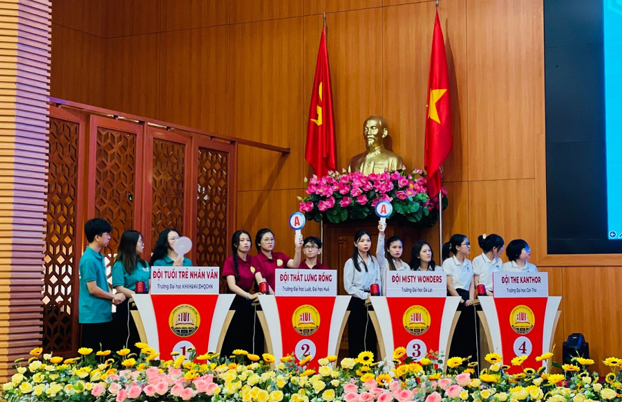 Có tổng cộng 8 đội thi nằm trong Mạng lưới các cơ sở đào tạo Luật tại Việt Nam. Có tổng cộng 8 đội thi nằm trong Mạng lưới các cơ sở đào tạo Luật tại Việt Nam.