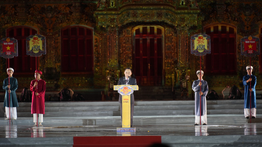 Ông Lê Hoài Trung, Bí thư Trung ương Đảng, Trưởng Ban đối ngoại Trung ương phát biểu.