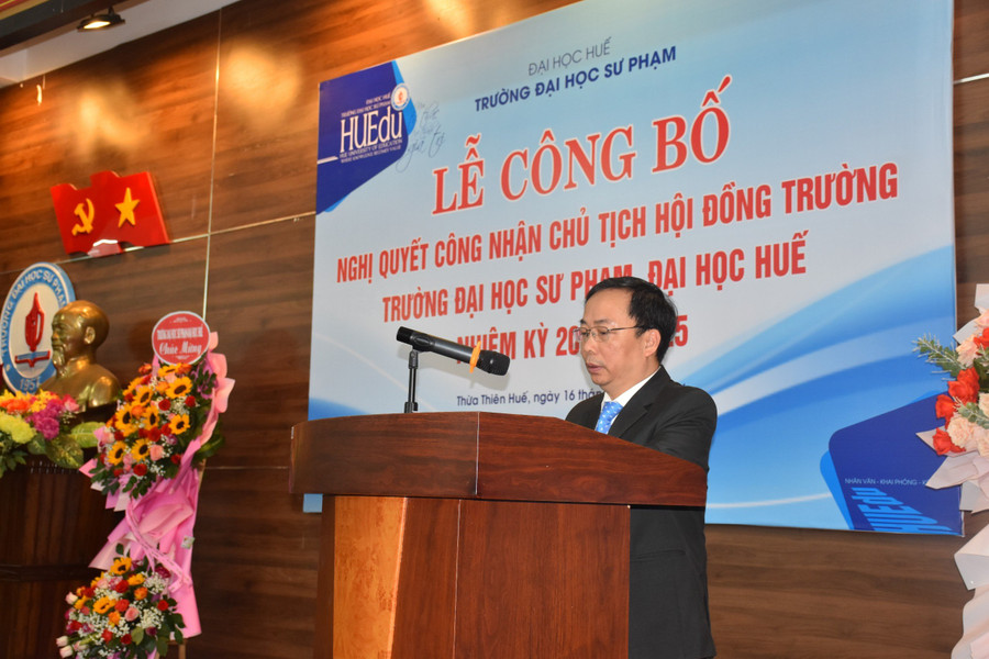 Tân Chủ tịch Hội đồng trường Trường ĐH Sư phạm phát biểu nhận nhiệm vụ. (Ảnh: M.L) Tân Chủ tịch Hội đồng trường Trường ĐH Sư phạm phát biểu nhận nhiệm vụ. (Ảnh: M.L)