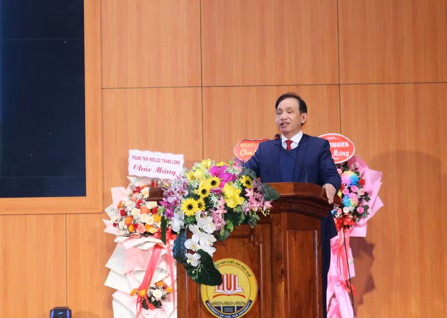 PGS.TS Đoàn Đức Lương, Bí thư Đảng ủy, Hiệu trưởng nhà Trường cho biết đề án này nhằm cung cấp các thông tin tuyển sinh của Trường Đại học Luật, Đại học Huế đến xã hội, đặc biệt là phụ huynh, học sinh THPT quan tâm đến tuyển sinh Đại học của nhà Trường.