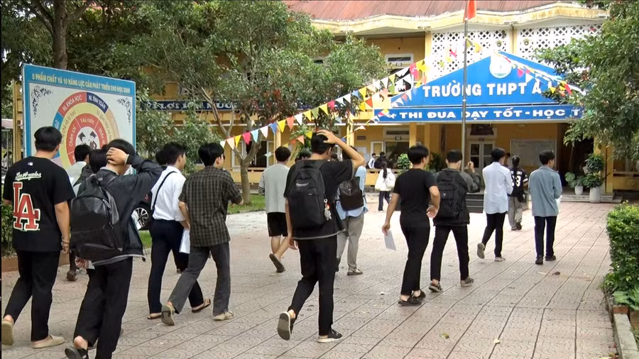 Tại điểm thi Trường THPT A Lưới.