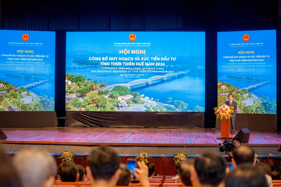 Ông Nguyễn Văn Phương, Chủ tịch UBND tỉnh Thừa Thiên Huế công bố Quy hoạch tỉnh thời kỳ 2021-2030, tầm nhìn đến năm 2050.