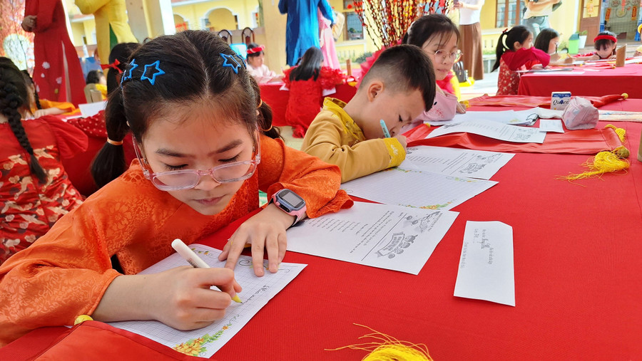 Phần thi tiến hành trong 60 phút.